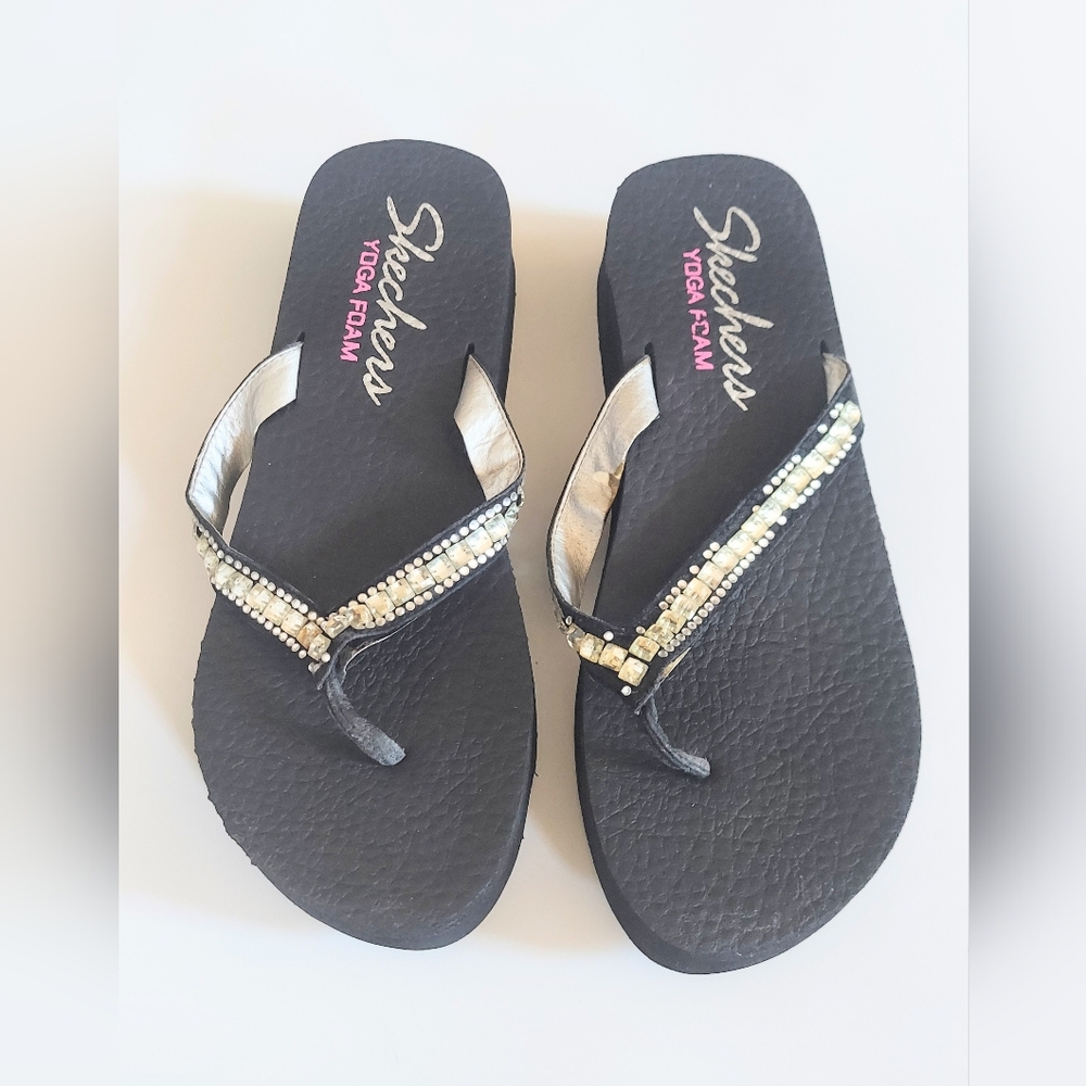 Skechers Yoga Foam Sequins Black Platform Flip Flop Sandals Womens Size 10